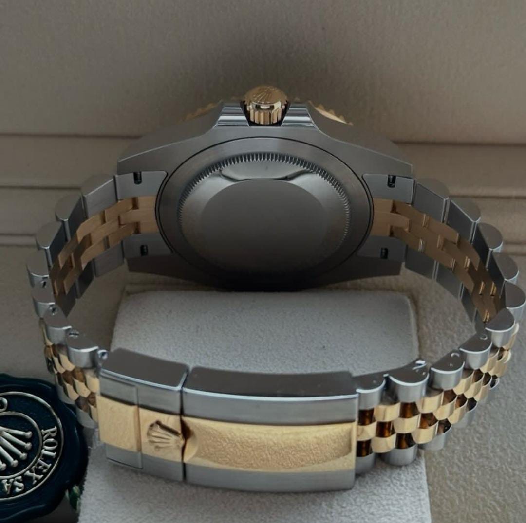 Rolex – GMT Master II – “Rootbeer”- 40 mm – Oystersteel & Everose Gold – Oyster – Black Dial